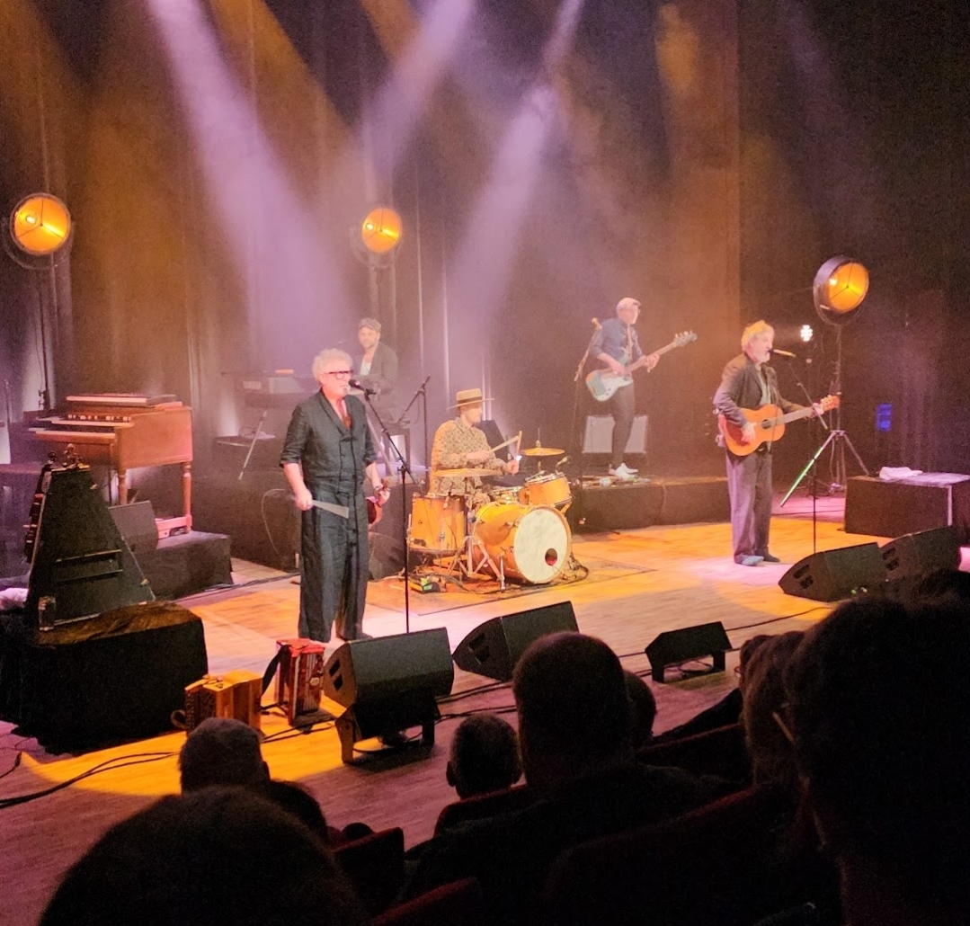 Konsert på scena i Sjøborg kulturhus