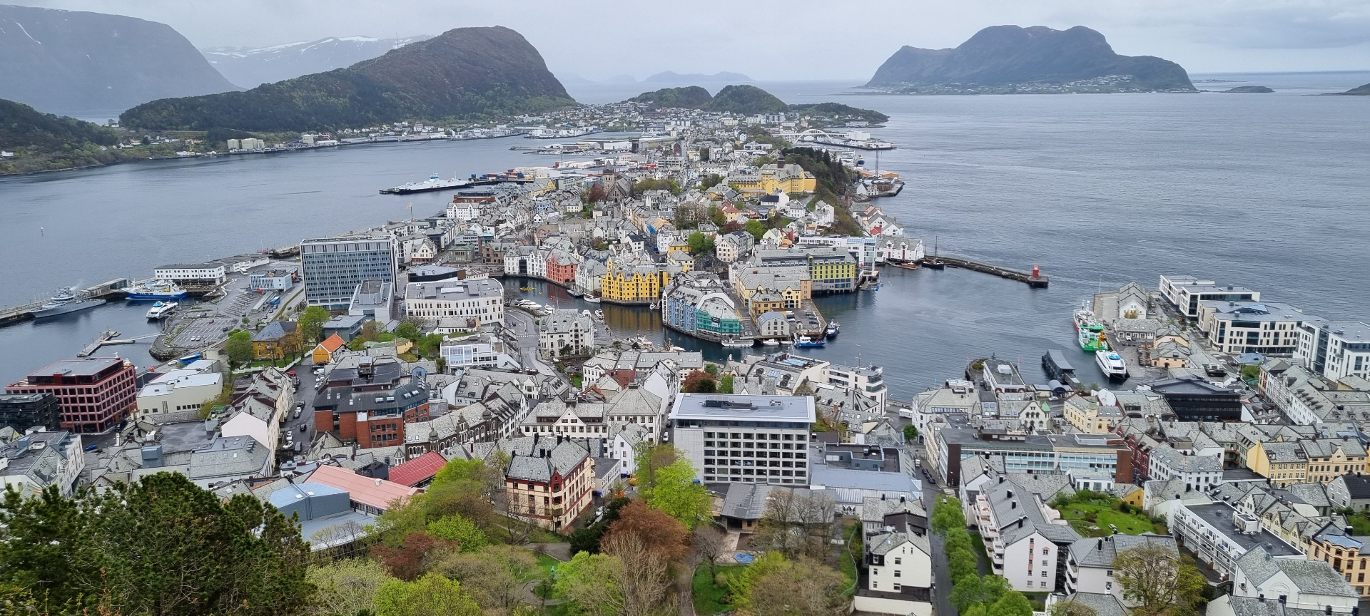 View over Ålesund town centre and the archipelago from Fjellstua